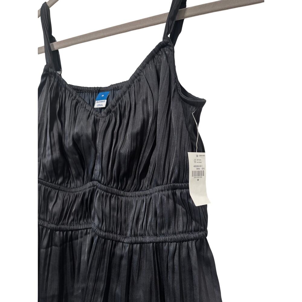 Old Navy Women's Black Pleated Satin Babydoll Cami Top Size M NWT - Picture 3 of 7